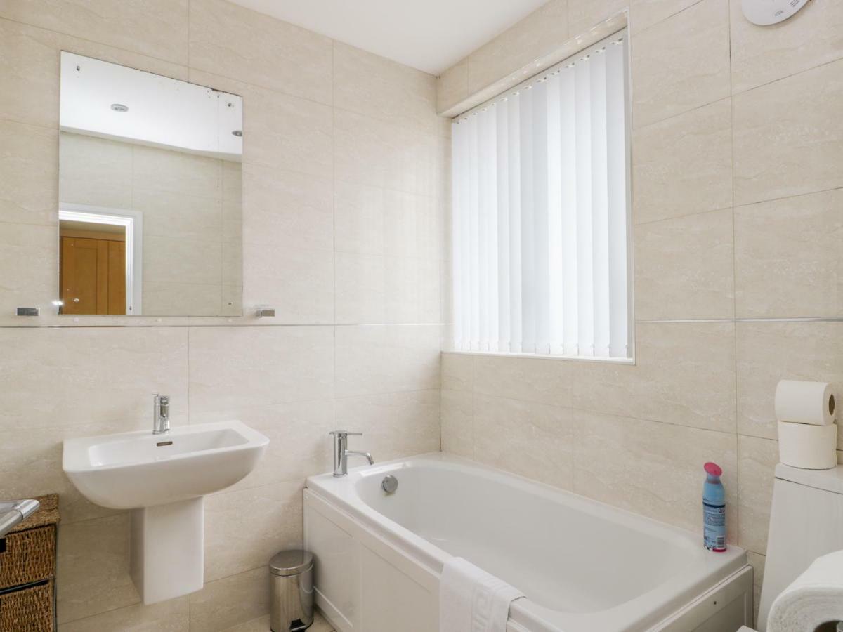 The Gansey Girl Apartment Bridlington Bagian luar foto